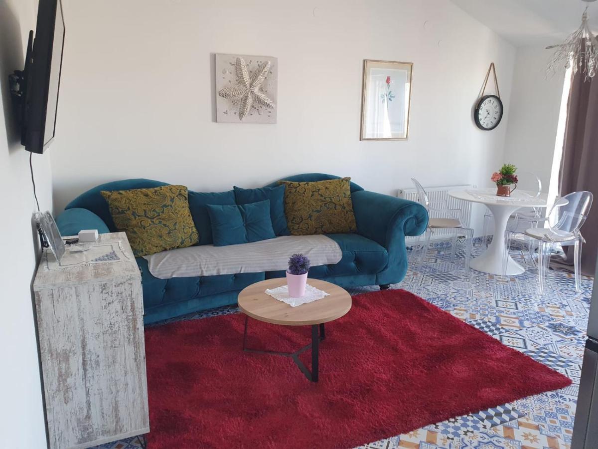 Muring Apartments Tribalj Eksteriør bilde