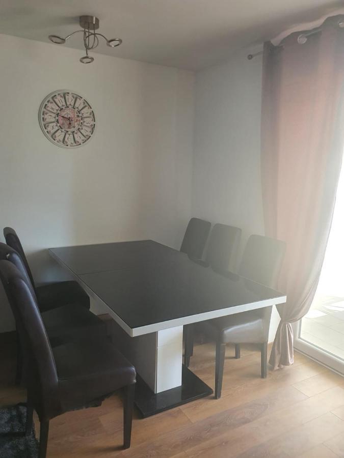 Muring Apartments Tribalj Eksteriør bilde